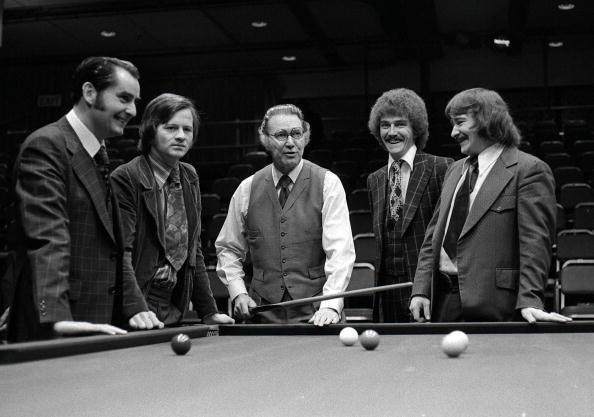 队的激烈争 队的激烈争